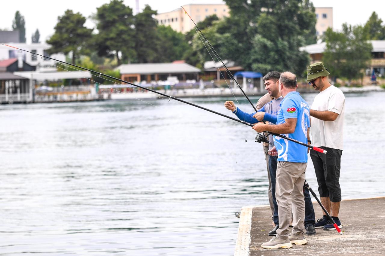 Federasiya nümayəndələri arasında balıq ovu festivalı keçirildi (FOTO/VİDEO)